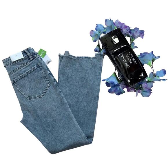 Tinseltown NWT High Rise Flare Jeans Juniors/Women Various - Picture 1 of 11